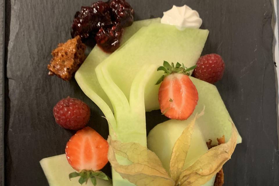 Decorative fruit desert