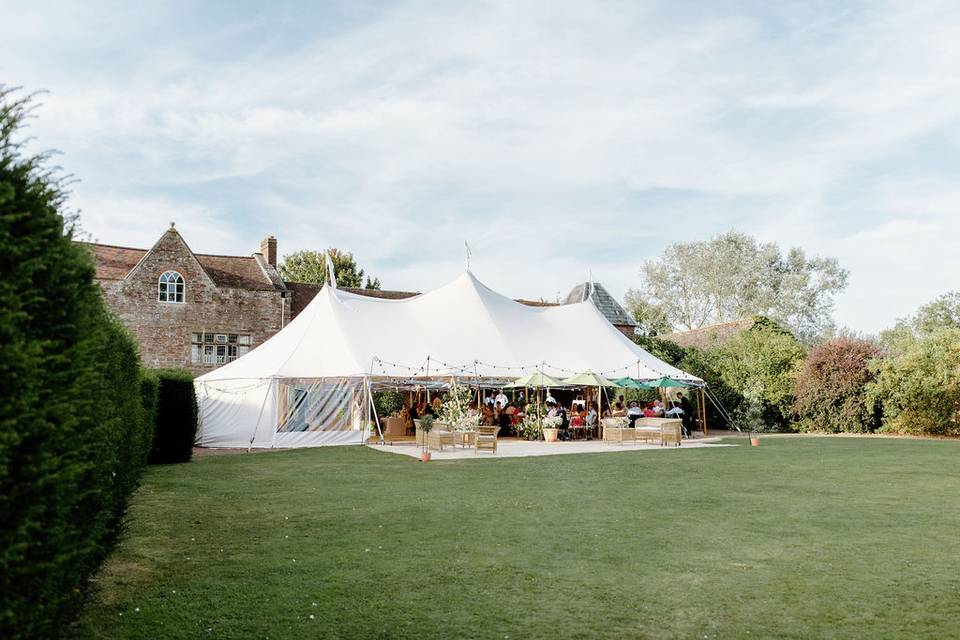 Lawn marquee for 120