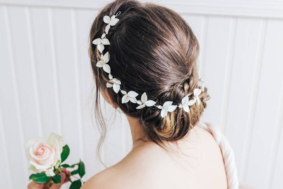 Bridal flower hair pin