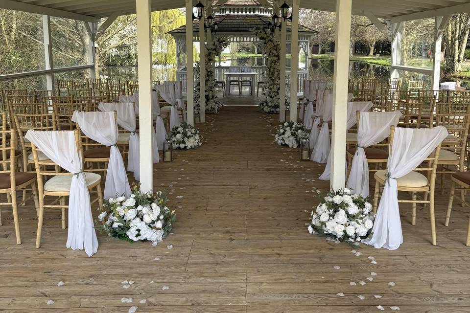 A full aisle package