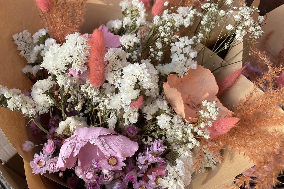 Dried flower bouquets