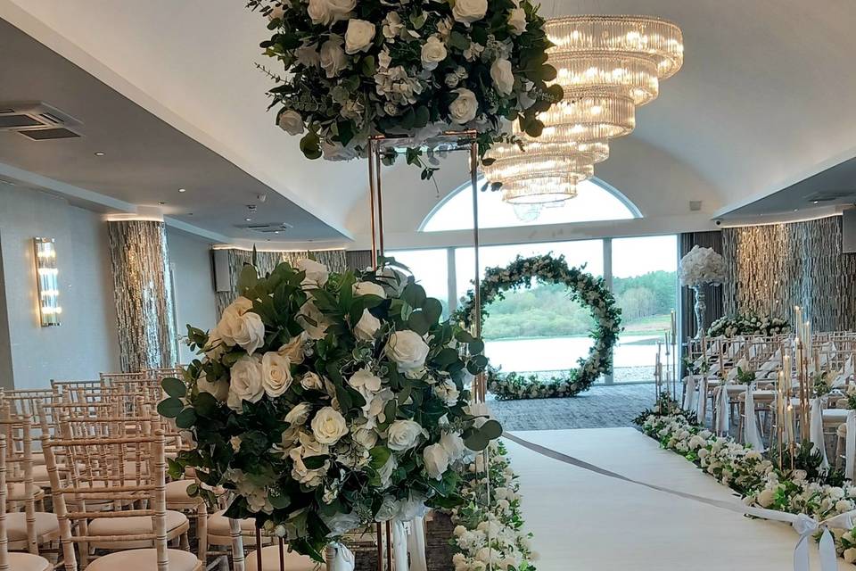 Aisle Decor