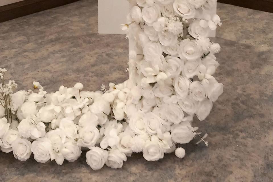 Cake Plinth
