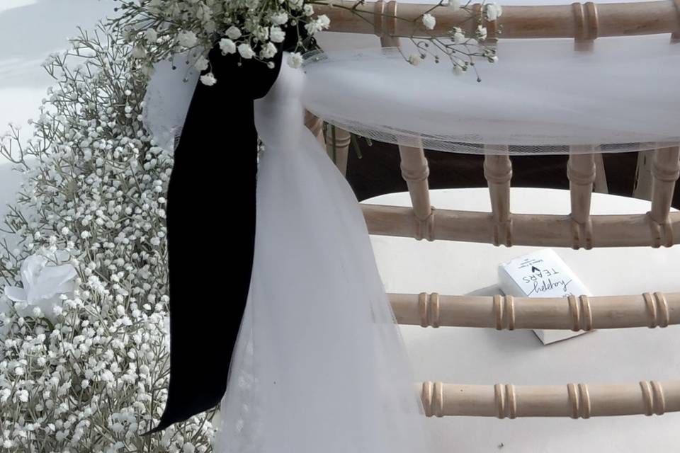 Gypsophila pew ends