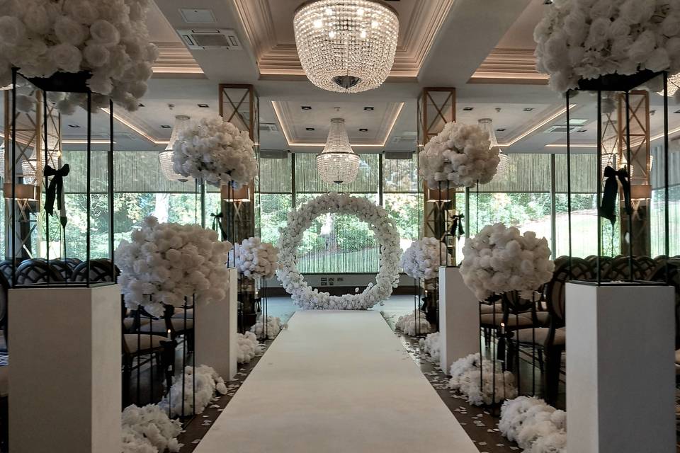 Aisle decor