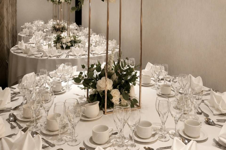 Eden Flower Ball Centrepiece