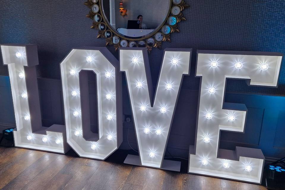 4ft high love white letters