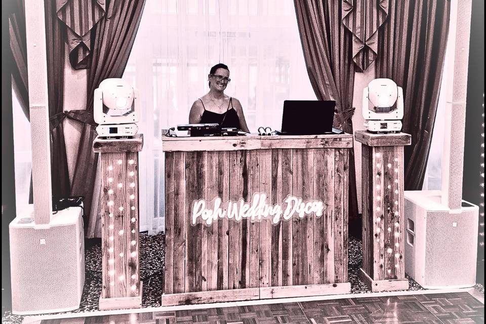 'Classic Rustic' disco set