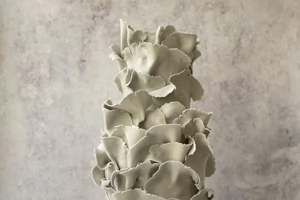 Fondant Ruffles Wedding Cake