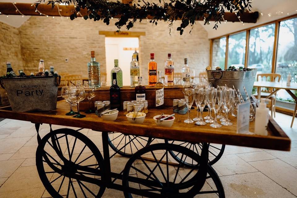 The Rustic Drinks Cart
