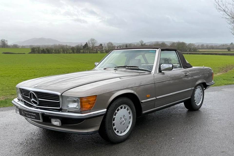 Classic Mercedes for hire