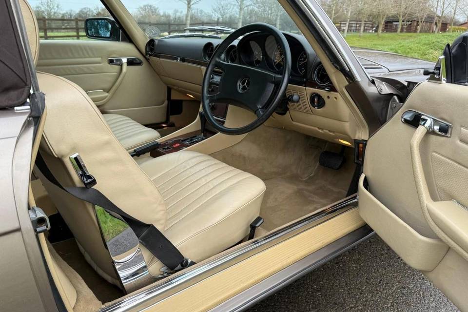 Classic Mercedes for hire