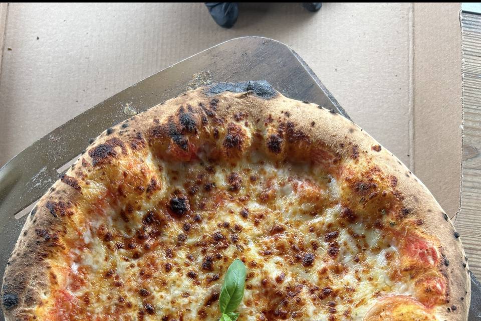 Margarita pizza