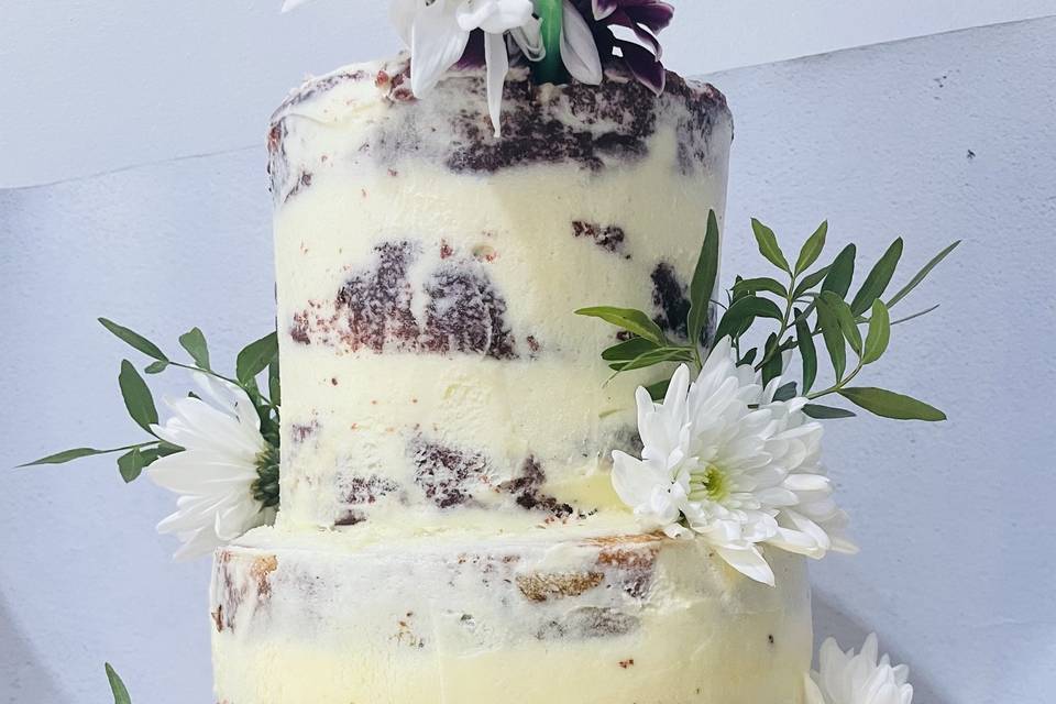 Semi-naked cake