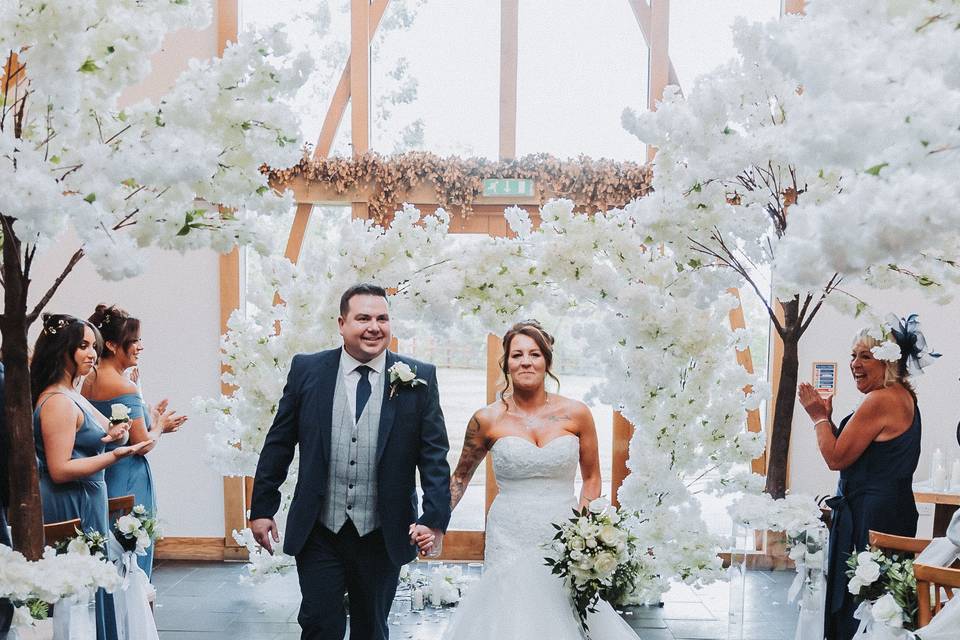 Heidi & Brendan Mythe Barn