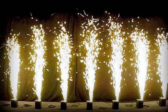 AS MANY SPARKLES AS YOU LIKE!