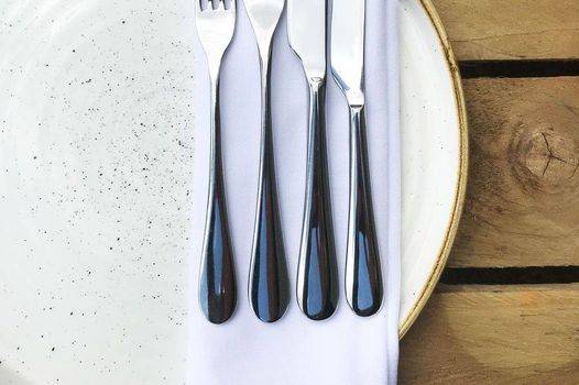 Mulberry cutlery and stonecast