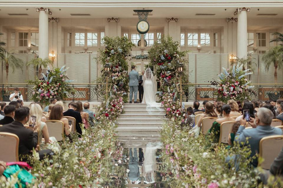 Amaranté: Floral arch