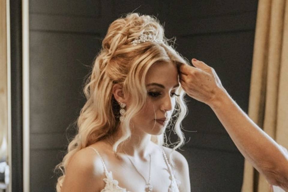 Elegant Hair and Beauty