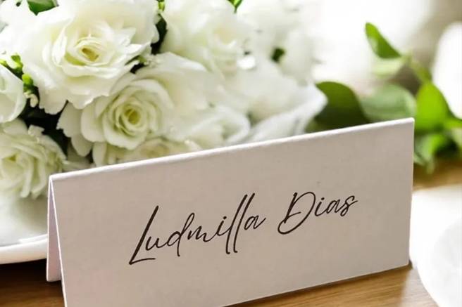 Minimalist Wedding Name Cards