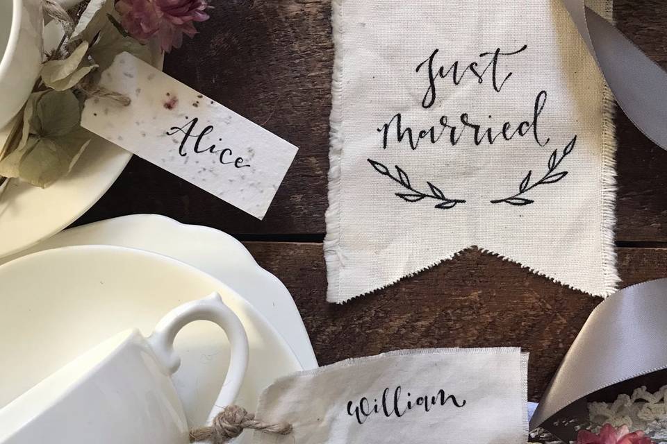 Calligraphy place settings