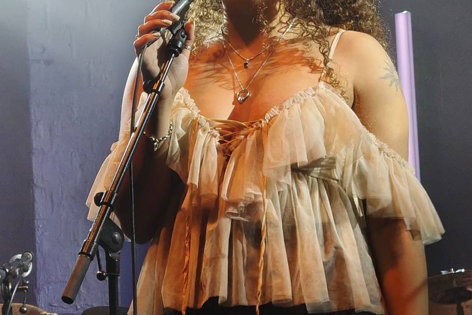 Frankie Jean Live Performer