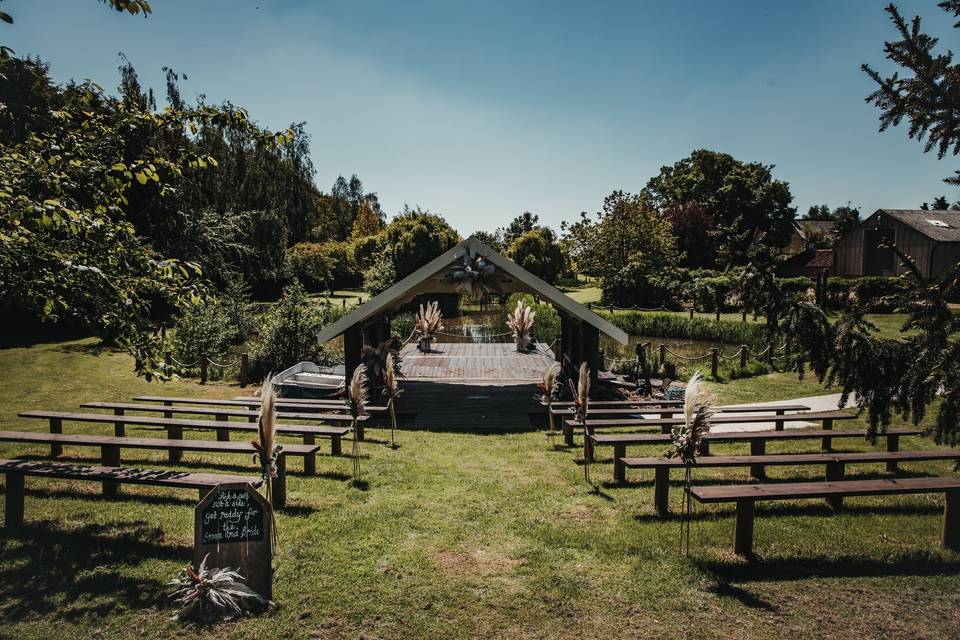 Outdoor Wedding Space