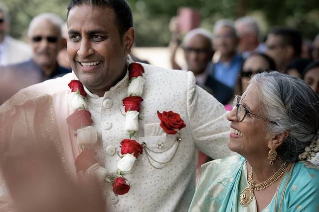 Groom Garland