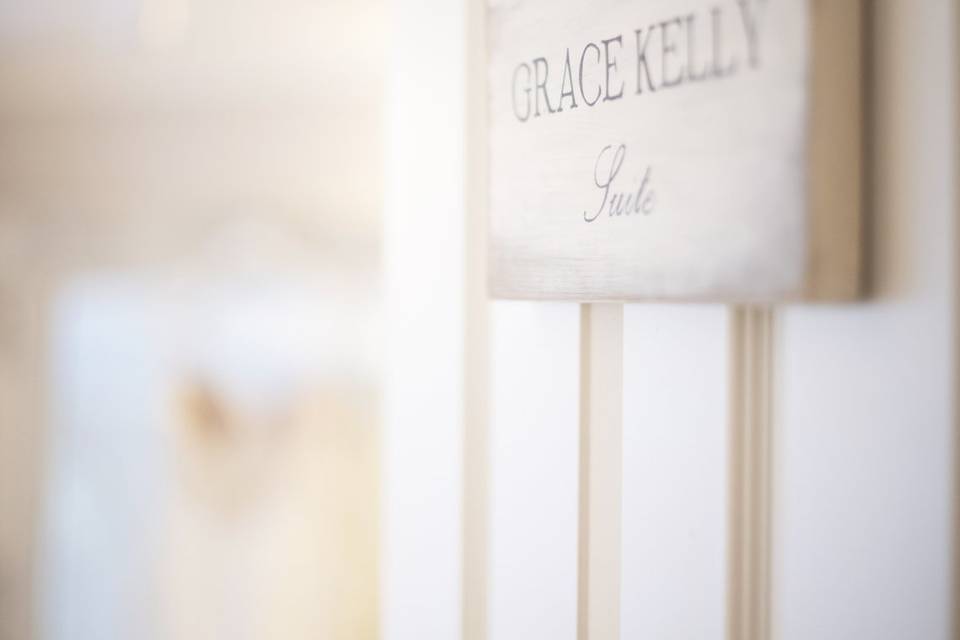 Private fitting rooms