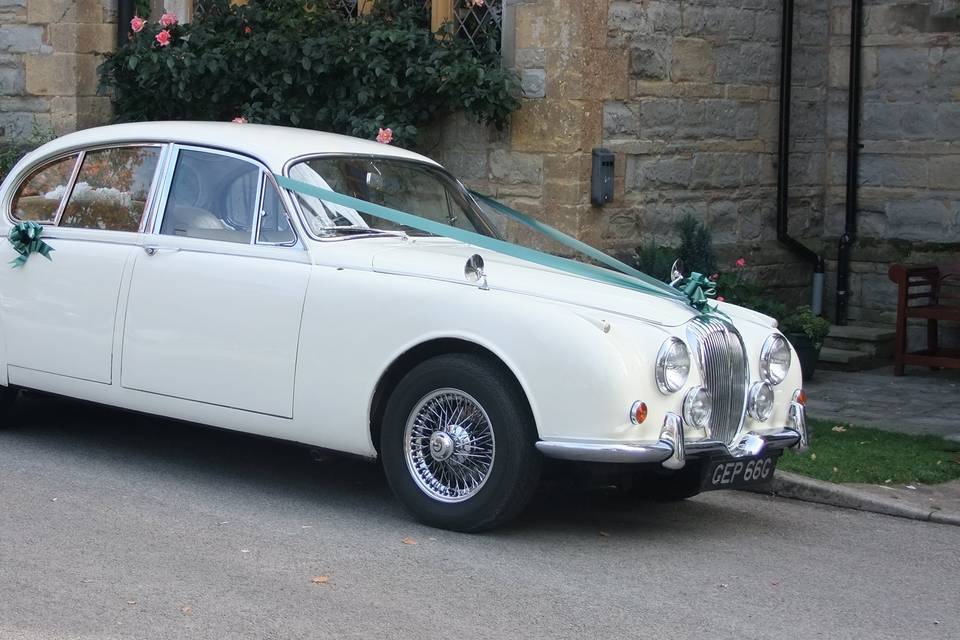 Vale Vintage Wedding Cars