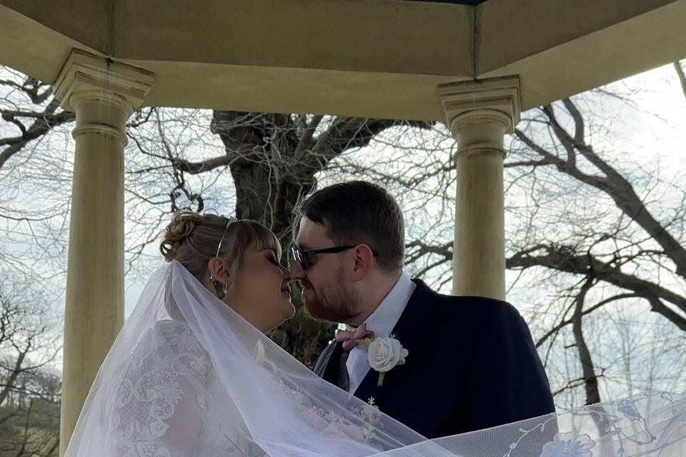 Bride & Groom
