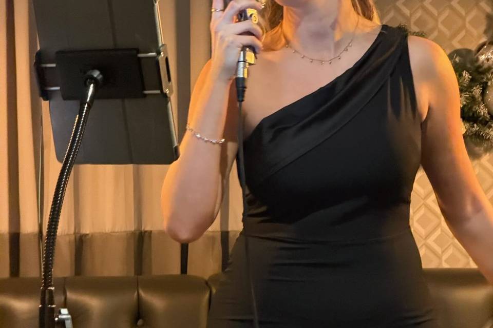 Live music for corporate event