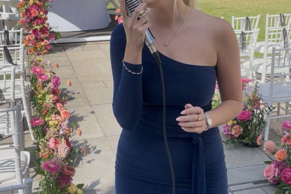 Breathless backdrops 😍