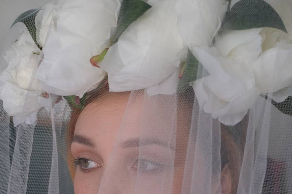 Veil and flower crown bride