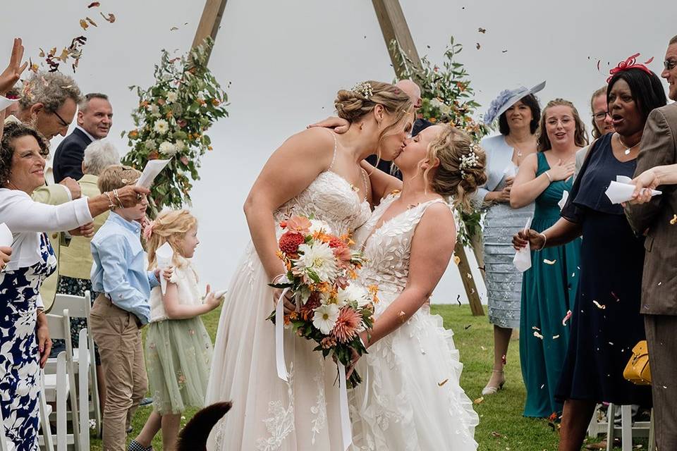 Confetti Kiss at Polhawn Fort