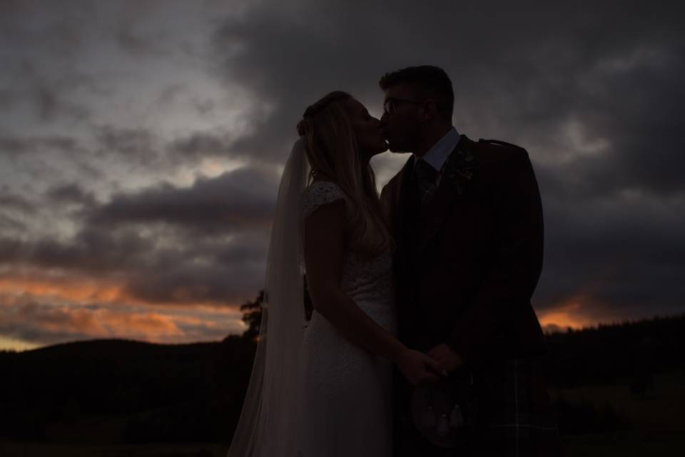 Newlyweds at sunset - Zoe Rae Photography