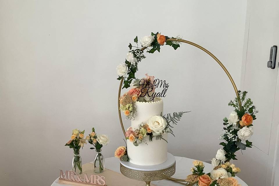 Cake hoop and stand
