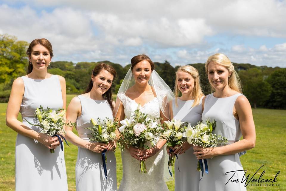 Hannah and her bridesmaids