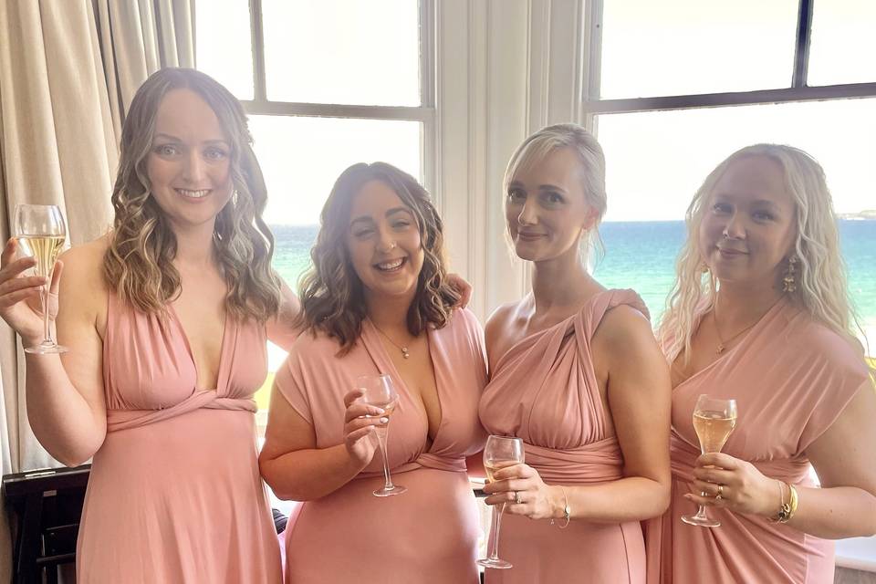 Bride maireads bridesmaids