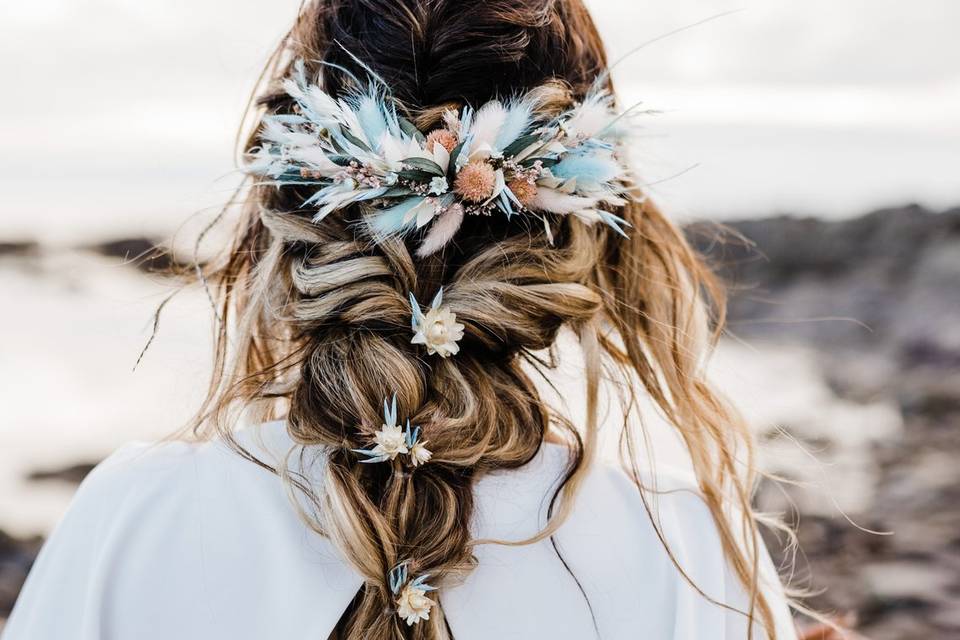 Boho dried flower hair vine