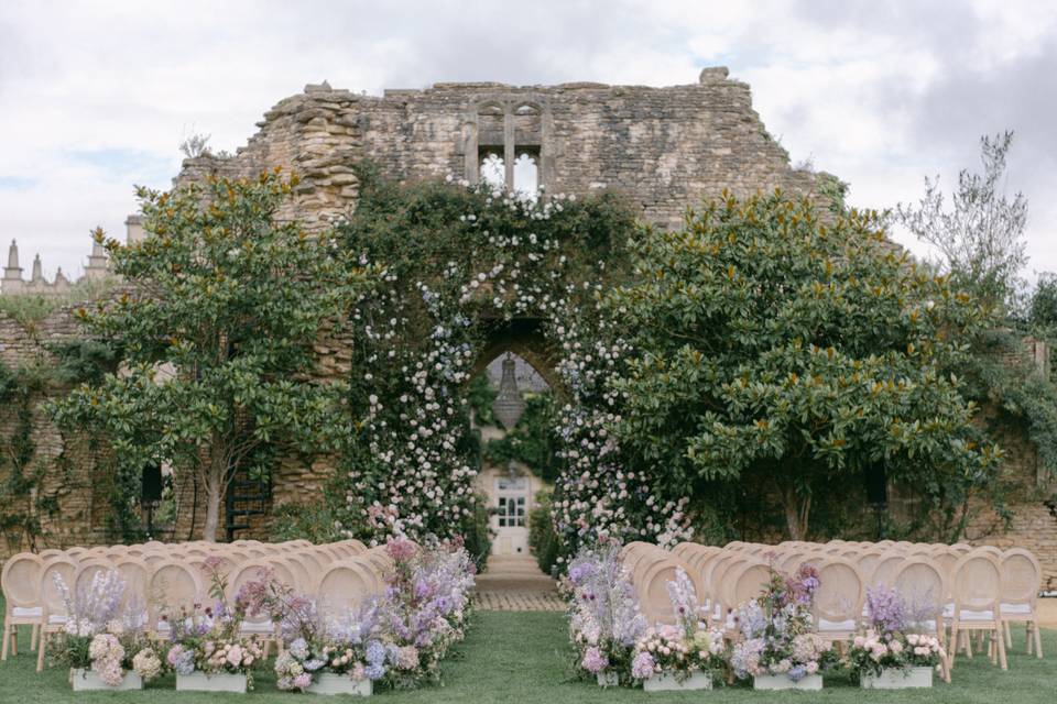 Arch wedding ceremony