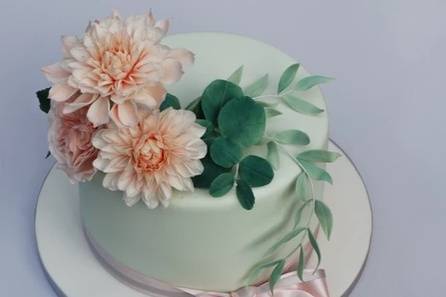 Elegant cake with floral embellishments