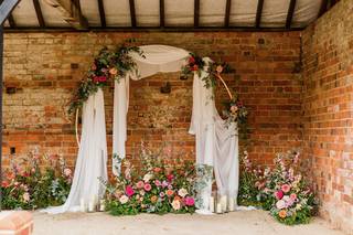 Dollys Vintage Tea Party