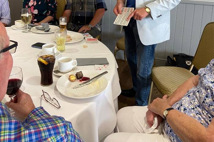 Comedy closeup magic