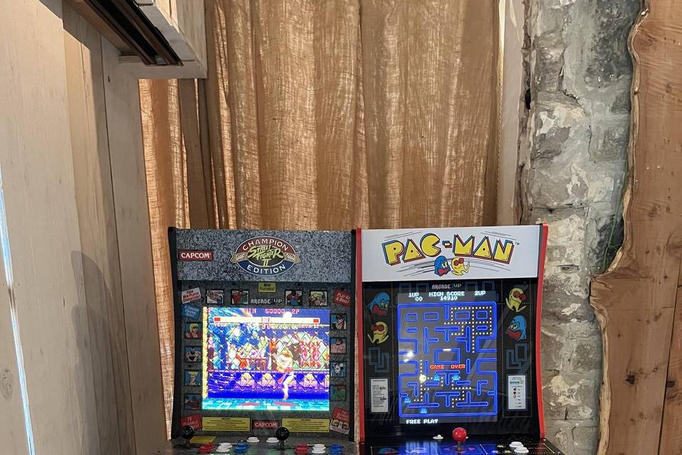PacMan & Street Fighter II