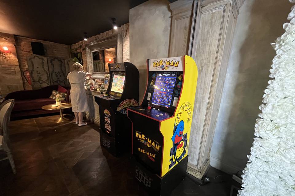 PacMan & Street Fighter II
