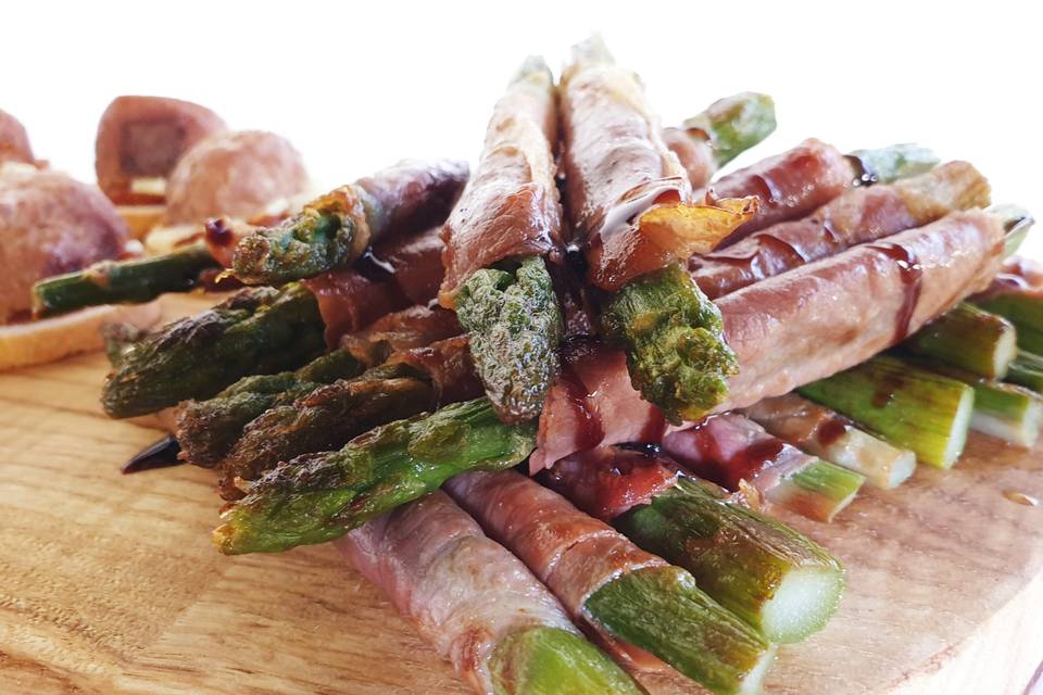 Asparagus wrapped in Parma