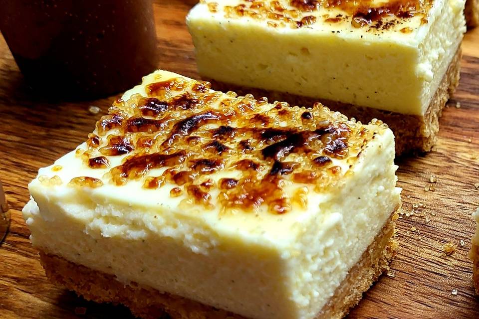 Vegan bruleed cheesecake