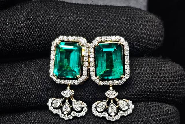 Emerald earrings