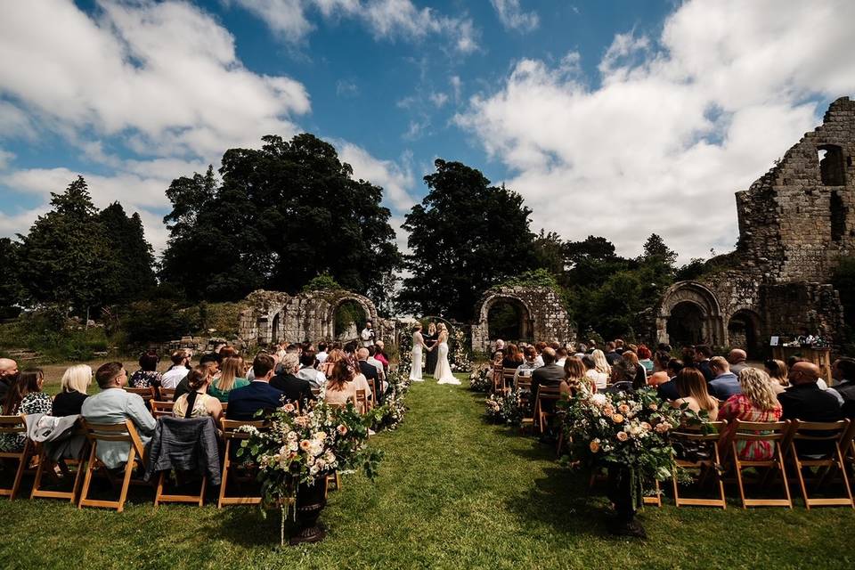 Beautiful outdoor ceremony